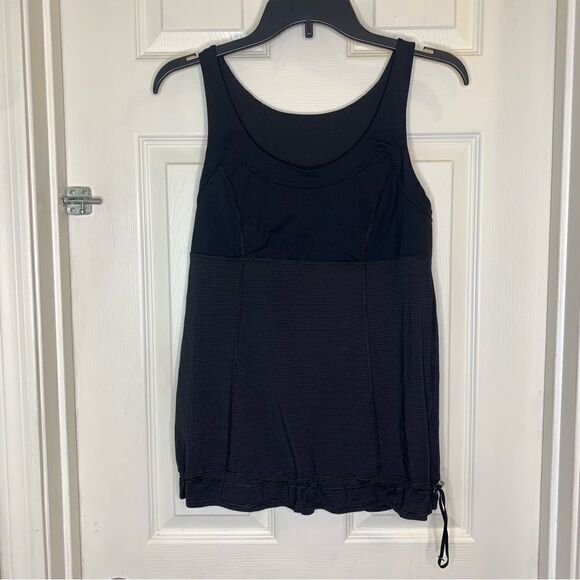 Lululemon Run Ta Ta Topper Tank Top Black Luxtreme Drawstring Waist Size 8 - Picture 1 of 8
